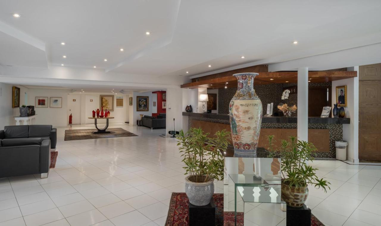 Carlton Suites ليميرا المظهر الخارجي الصورة