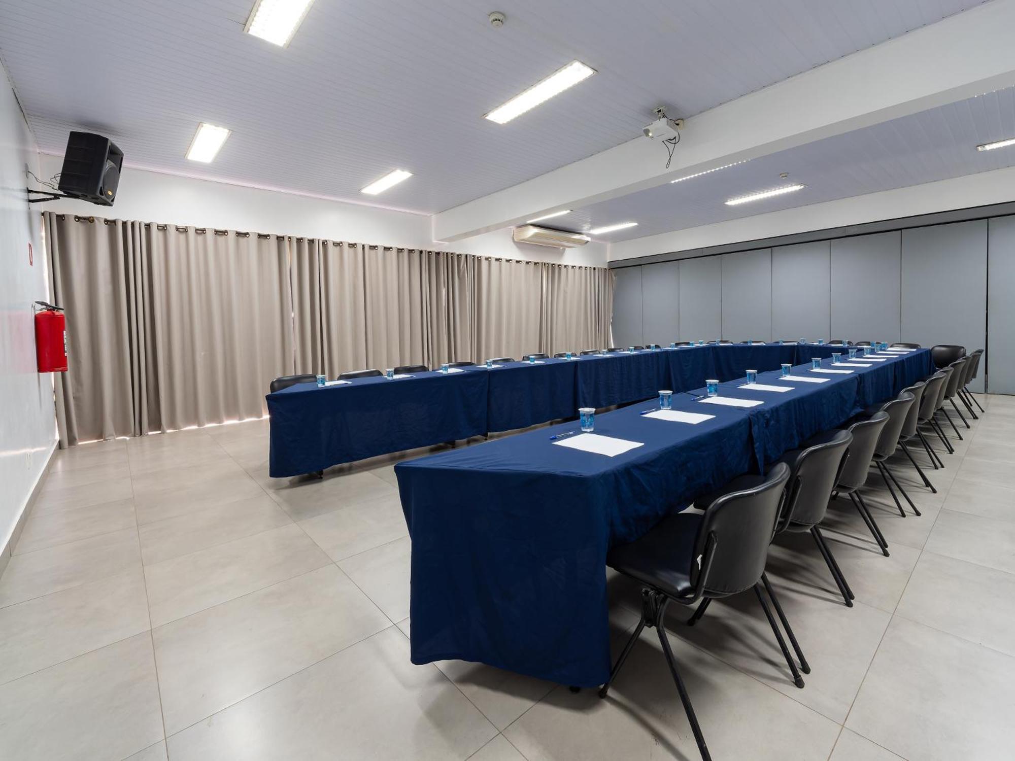 Carlton Suites ليميرا المظهر الخارجي الصورة