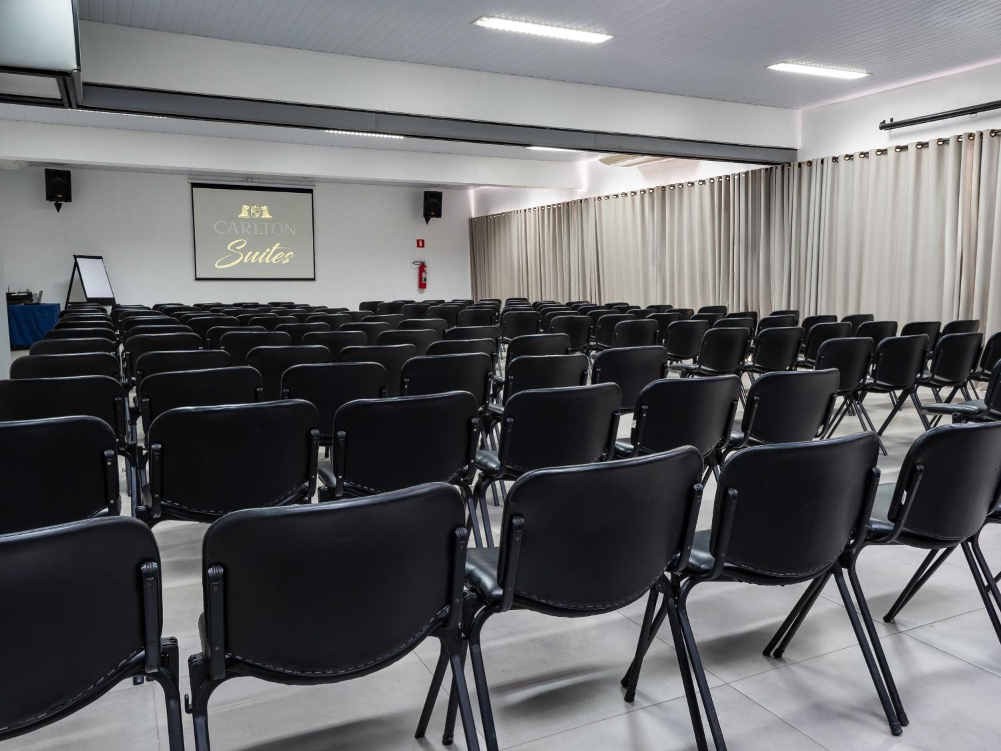 Carlton Suites ليميرا المظهر الخارجي الصورة