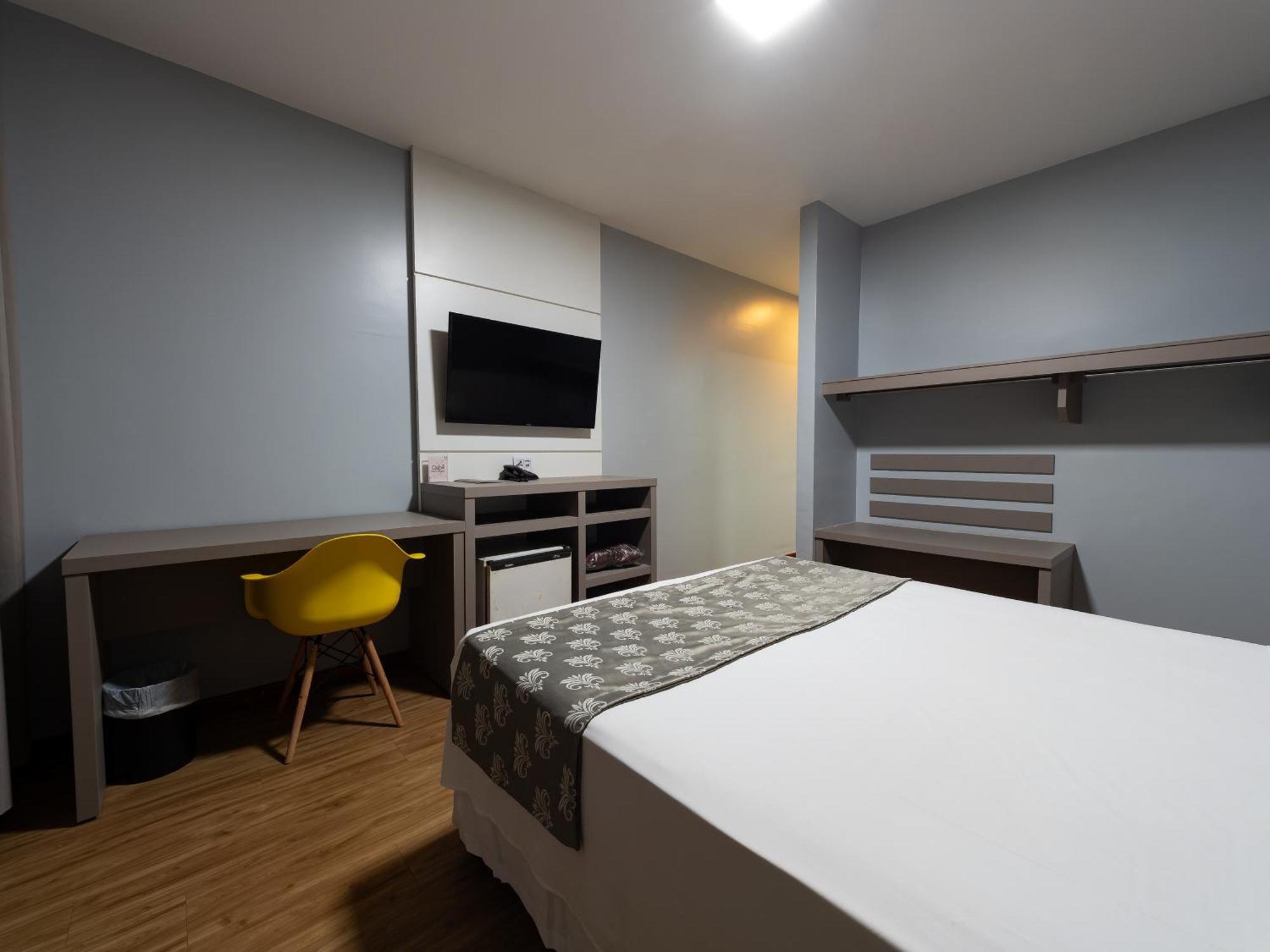 Carlton Suites ليميرا المظهر الخارجي الصورة